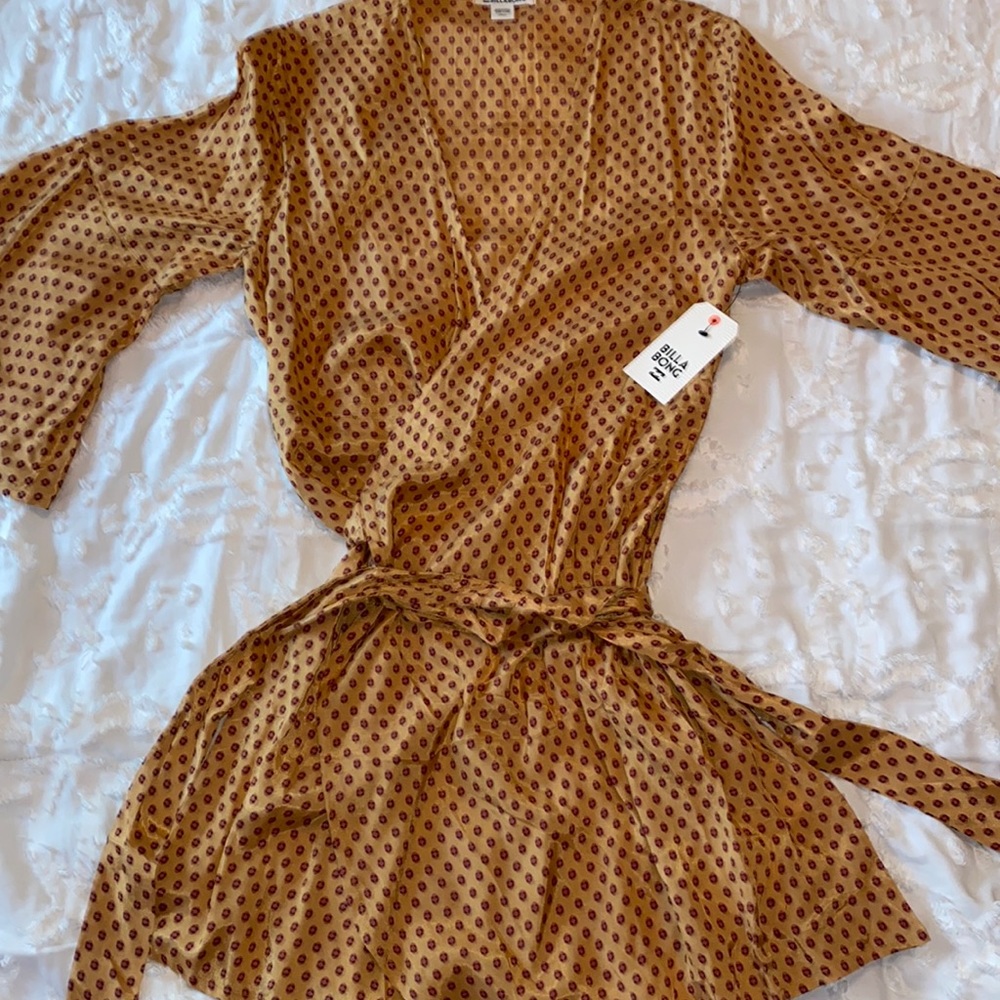 BILLABONG wrap-around dress
